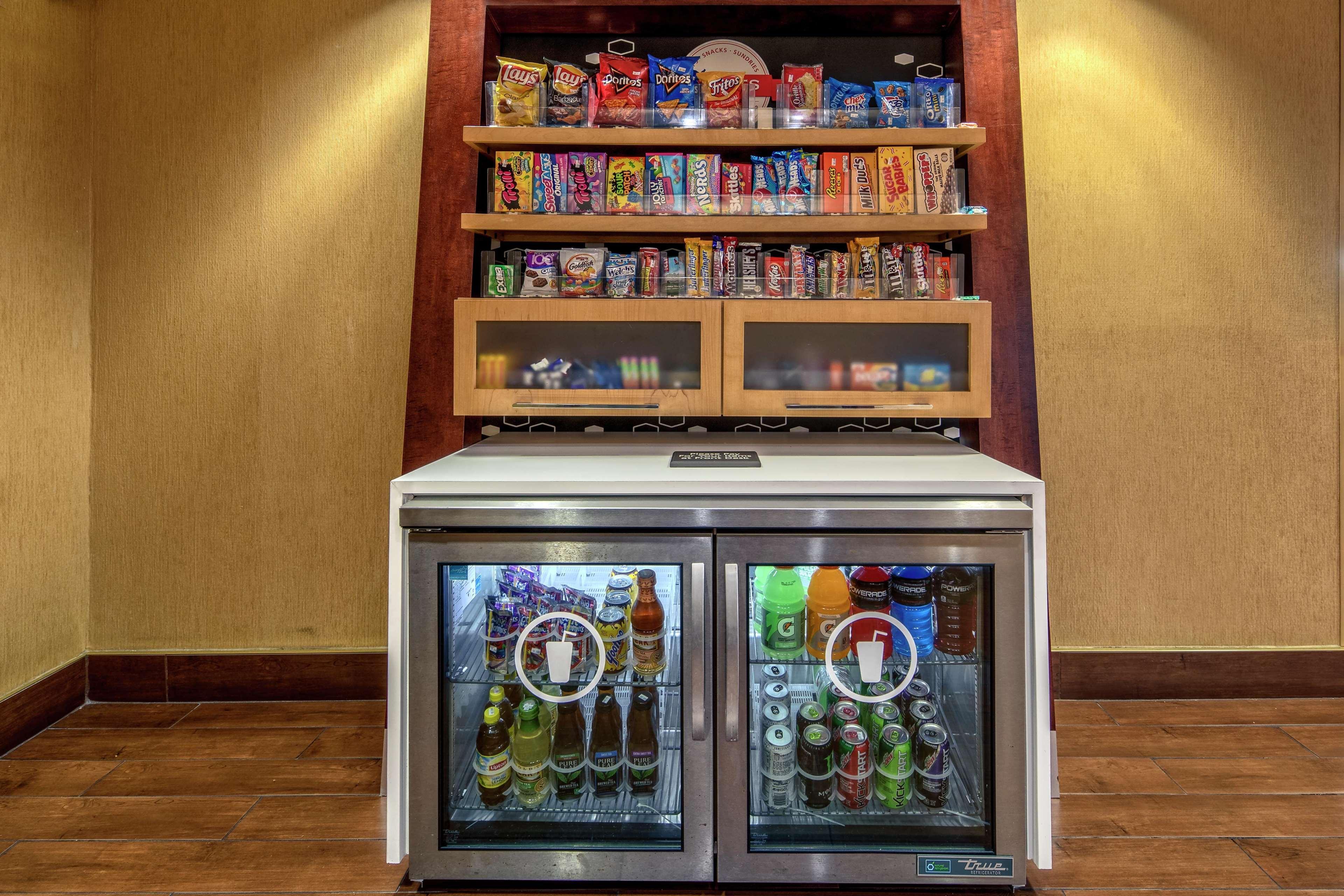 Hampton Inn Corinth Экстерьер фото