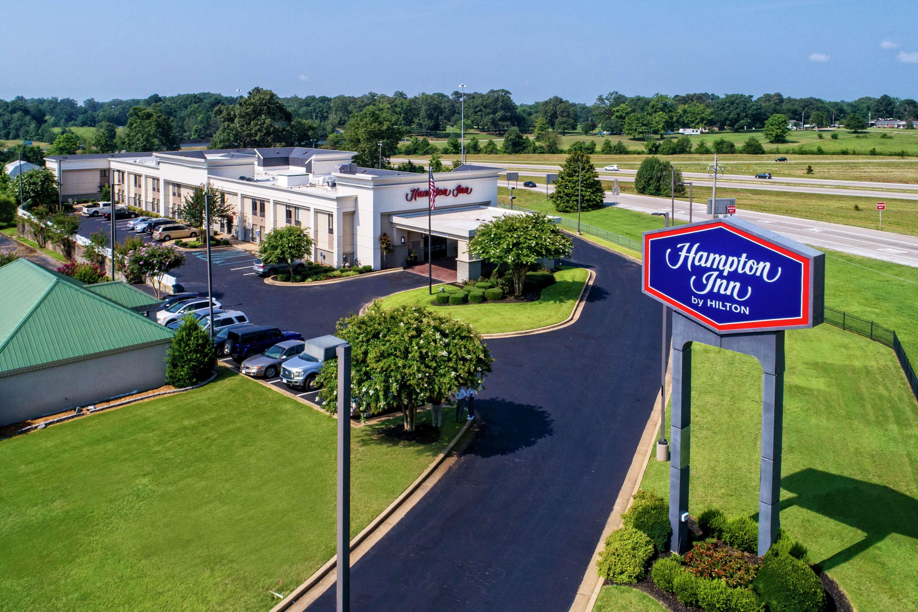 Hampton Inn Corinth Экстерьер фото